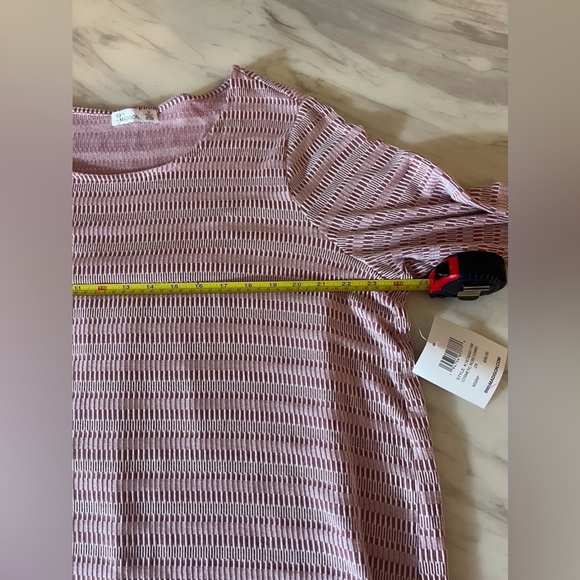 89th + Madison Women’s Quarter Sleeve Plus Size 2XL Rose Color Blouse NWT - Picture 5 of 7